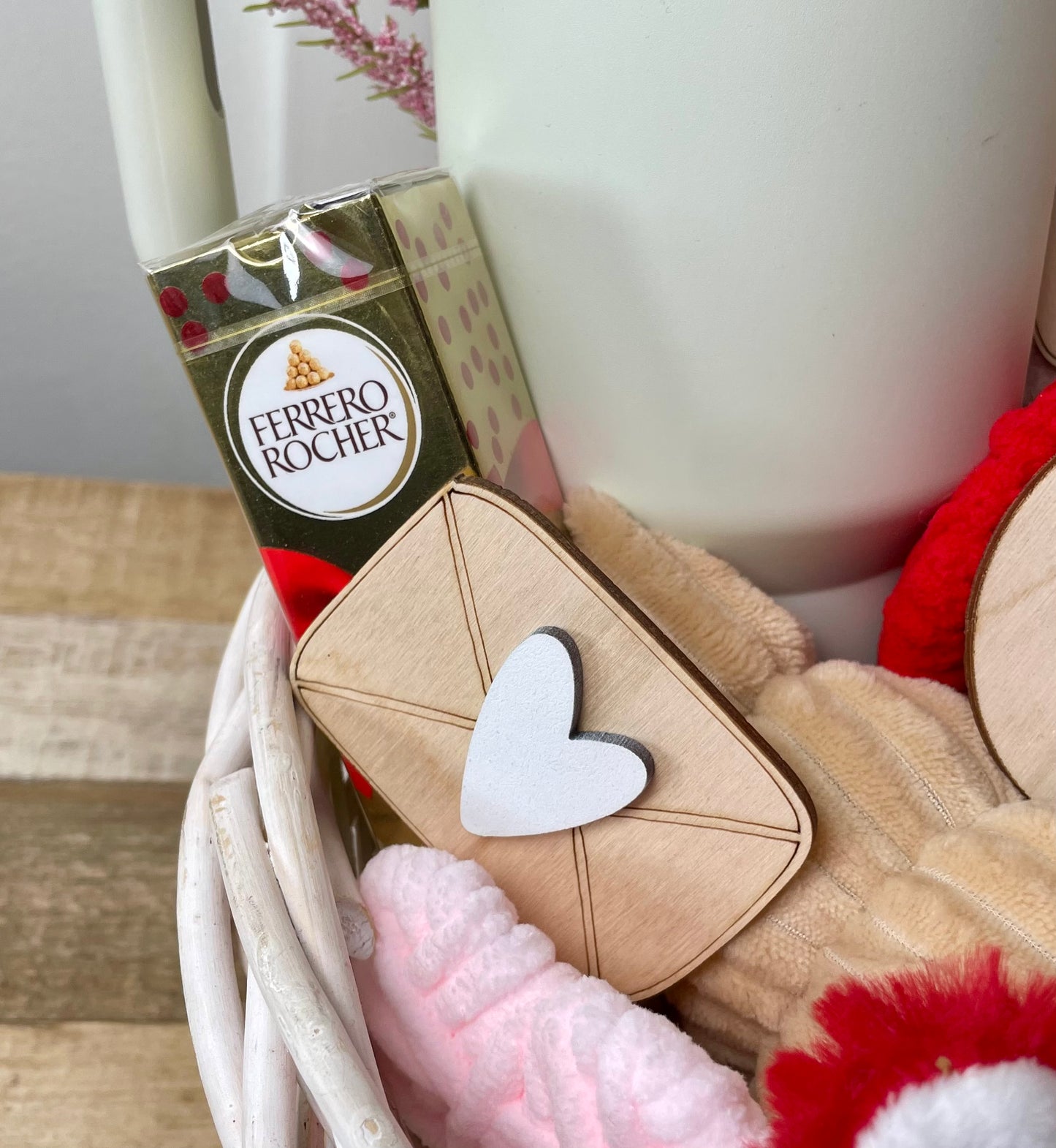 Valentine Envelope - Set of 14 wooden "envelopes"
