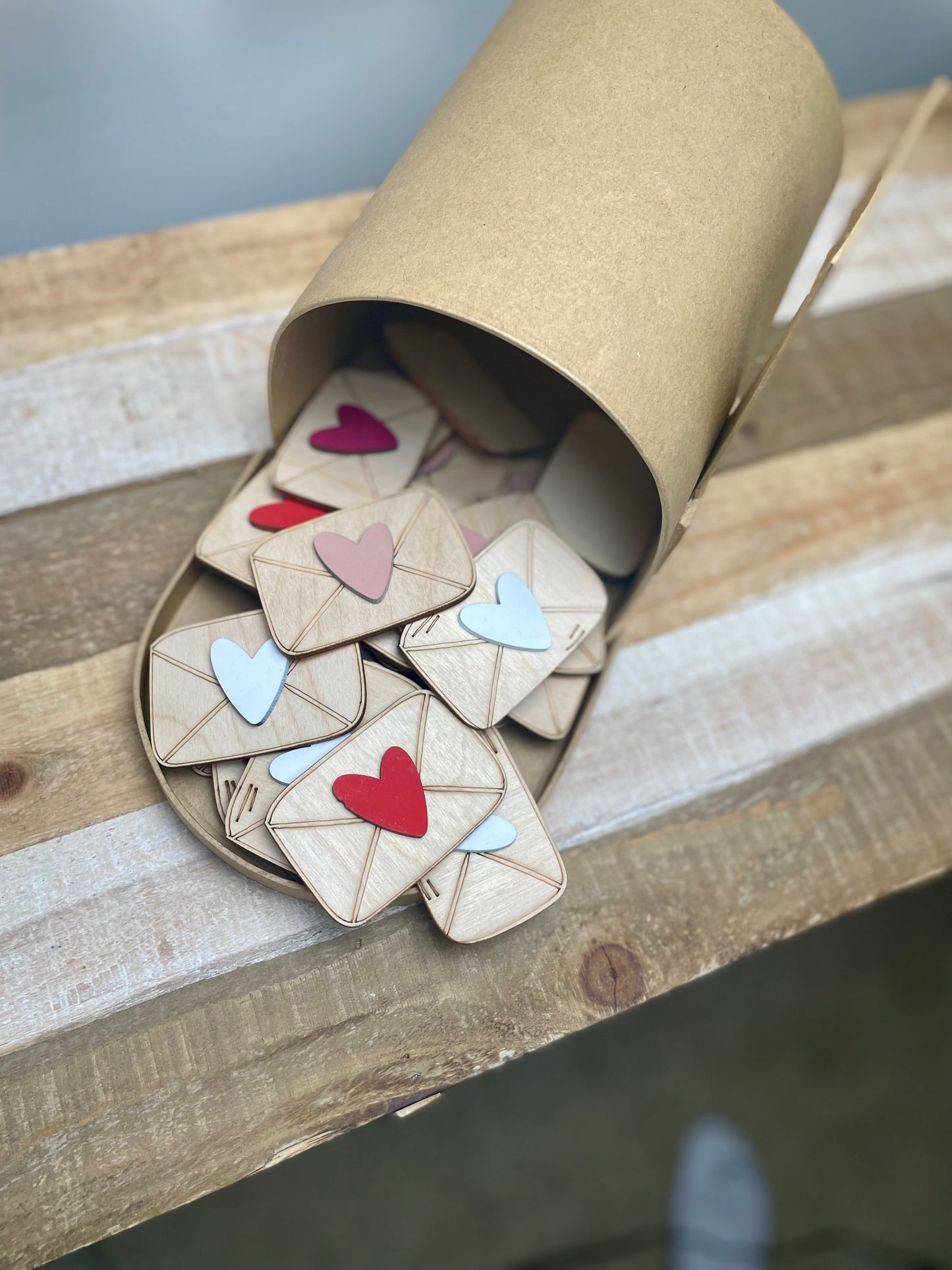 Valentine Envelope - Set of 14 wooden "envelopes"